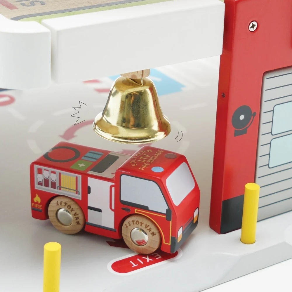 Le Toy Van - Fire & Rescue Wooden Garage - Image 6