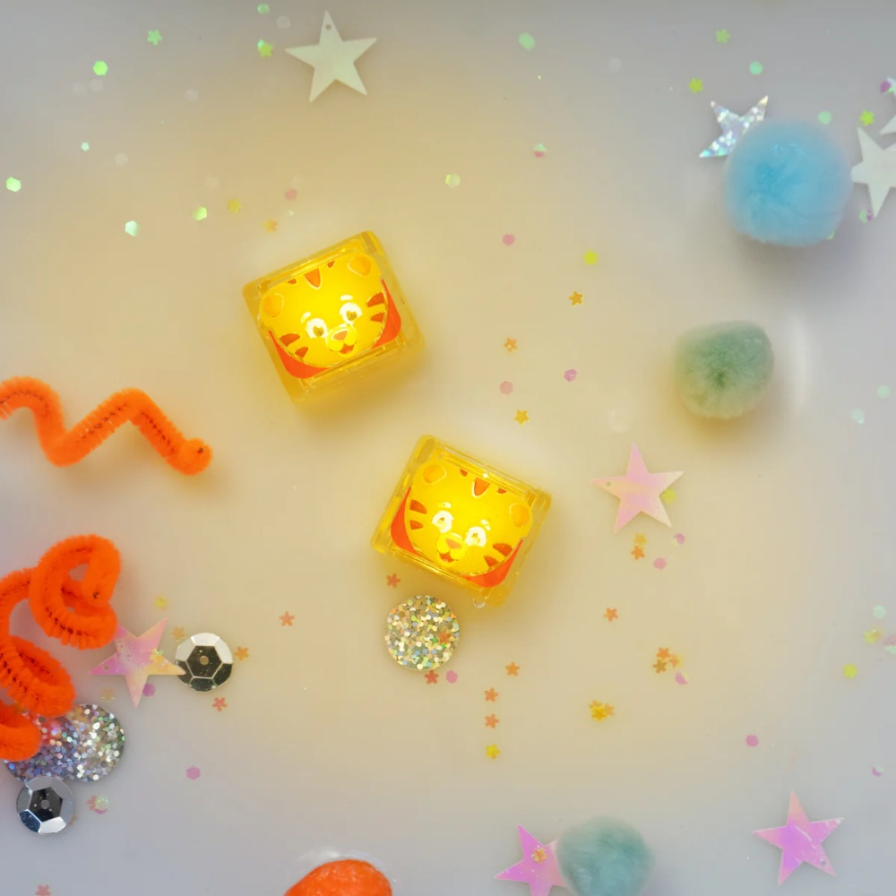 Glo Pals - Water Activated Light-Up Sensory Toys - Daniel Tiger (4 Pack) - Image 3