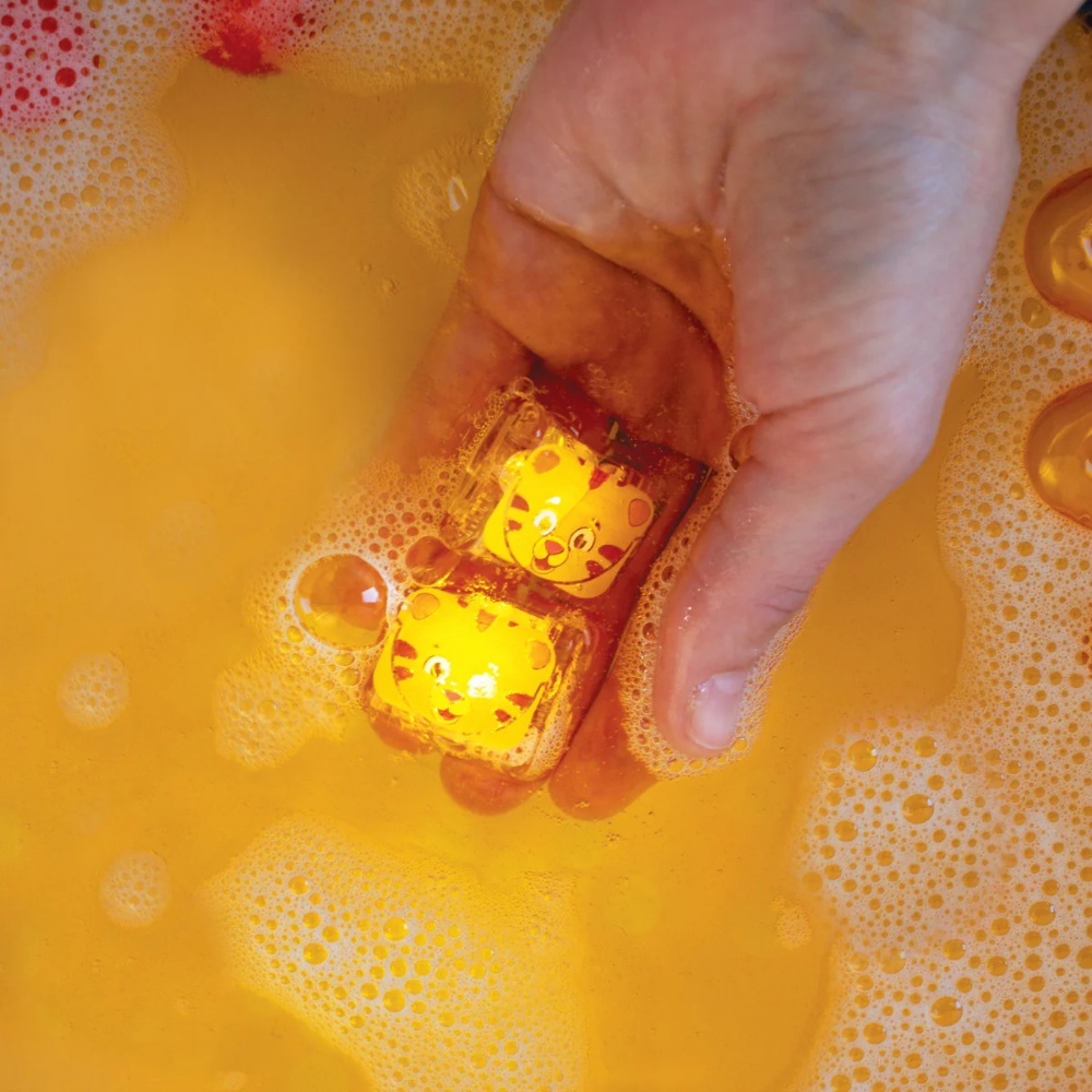 Glo Pals - Water Activated Light-Up Sensory Toys - Daniel Tiger (4 Pack) - Image 2