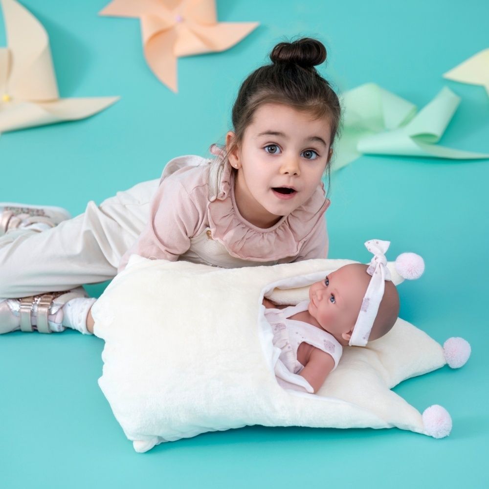 Llorens - Anatomically Correct Baby Girl Doll with Clothing & Sleeping-bag: Nica - 40cm - Image 4
