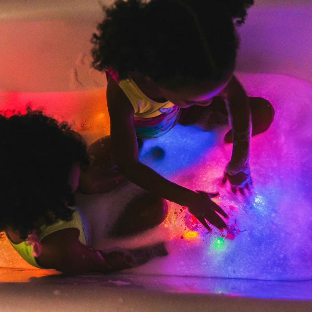 Glo Pals - Water Activated Light-Up Sensory Toys - Sammy (4 Pack) - Image 4
