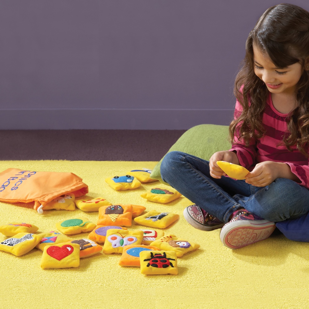 Educational Insights - Phonics Bean Bags: ABC Letter Sounds Toy - Image 6