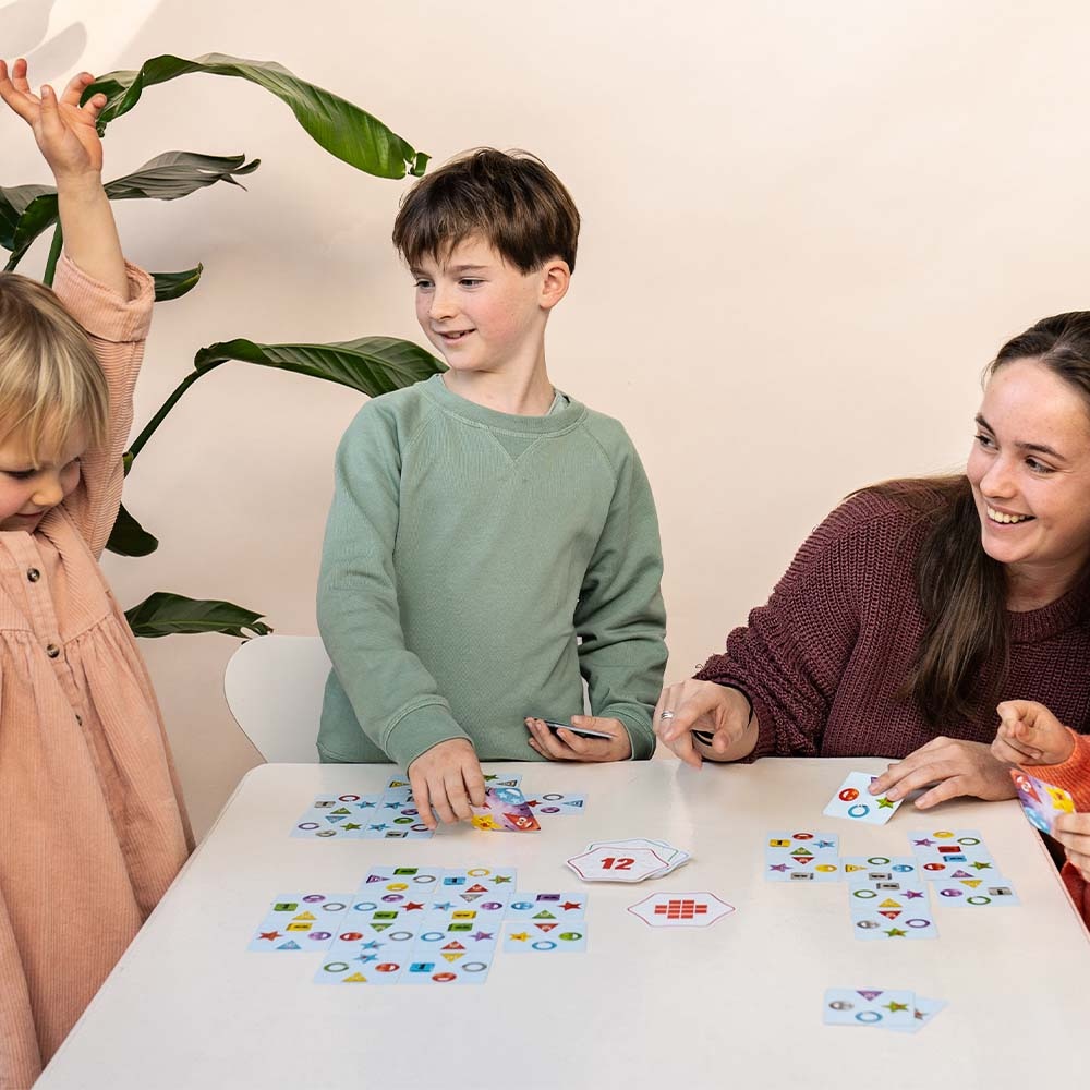 FlexiQ - Pattern Party! Educational Family Game - Image 2