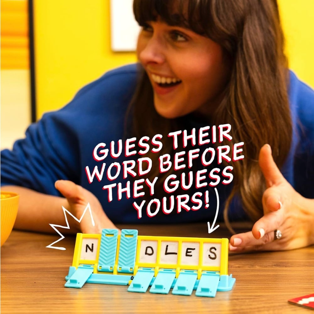 Big Potato Games - Battle Flips - The Word vs Word Family Game - 2 Players - Image 3