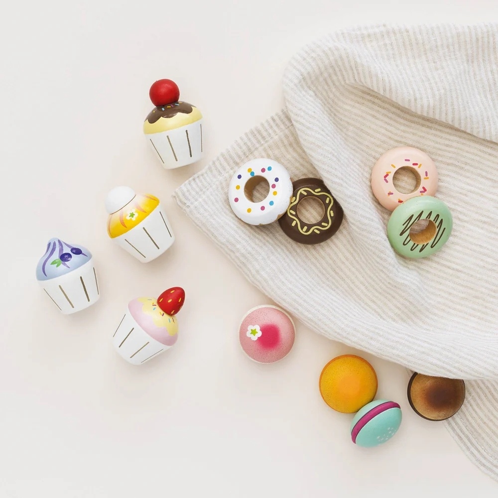 Le Toy Van - Wooden Doughnuts Play Food Set - Image 2