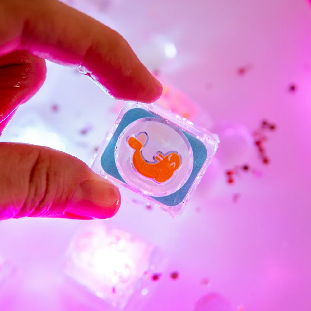 Glo Pals - Water Activated Light-Up Sensory Toys - Princess Ida (6 Pack) - Image 4