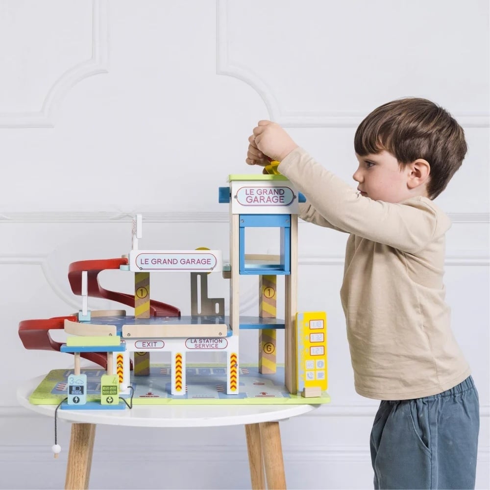 Le Toy Van - Le Grand Wooden Garage - Image 6
