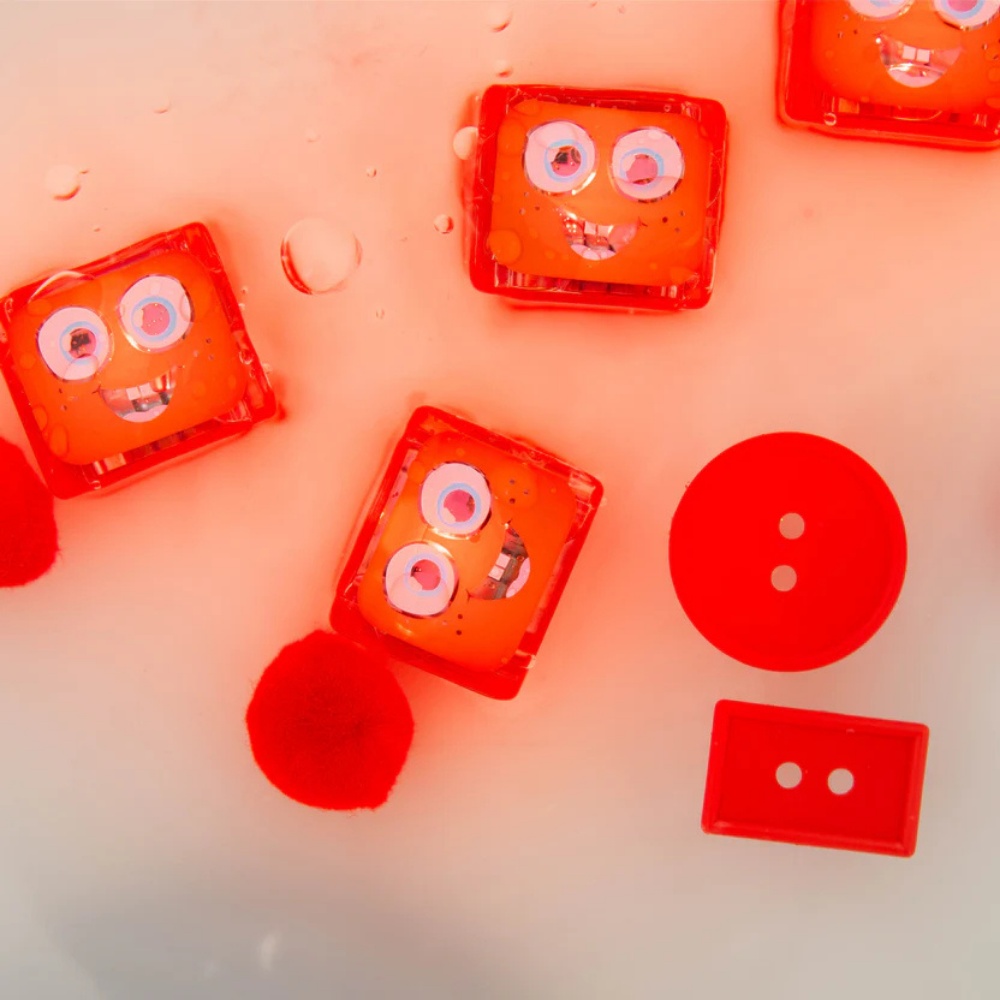 Glo Pals - Water Activated Light-Up Sensory Toys - Sammy (4 Pack) - Image 2