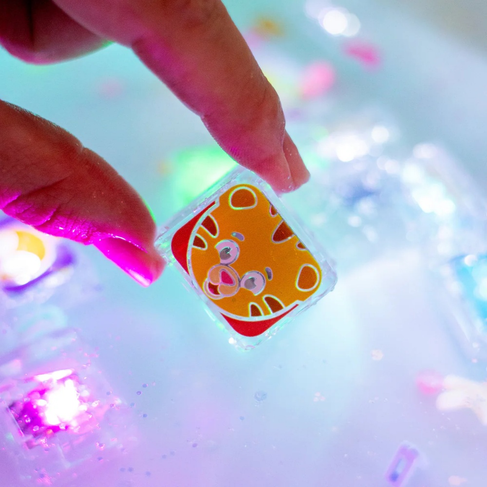 Glo Pals - Water Activated Light-Up Sensory Toys - Daniel Tiger (4 Pack) - Image 5